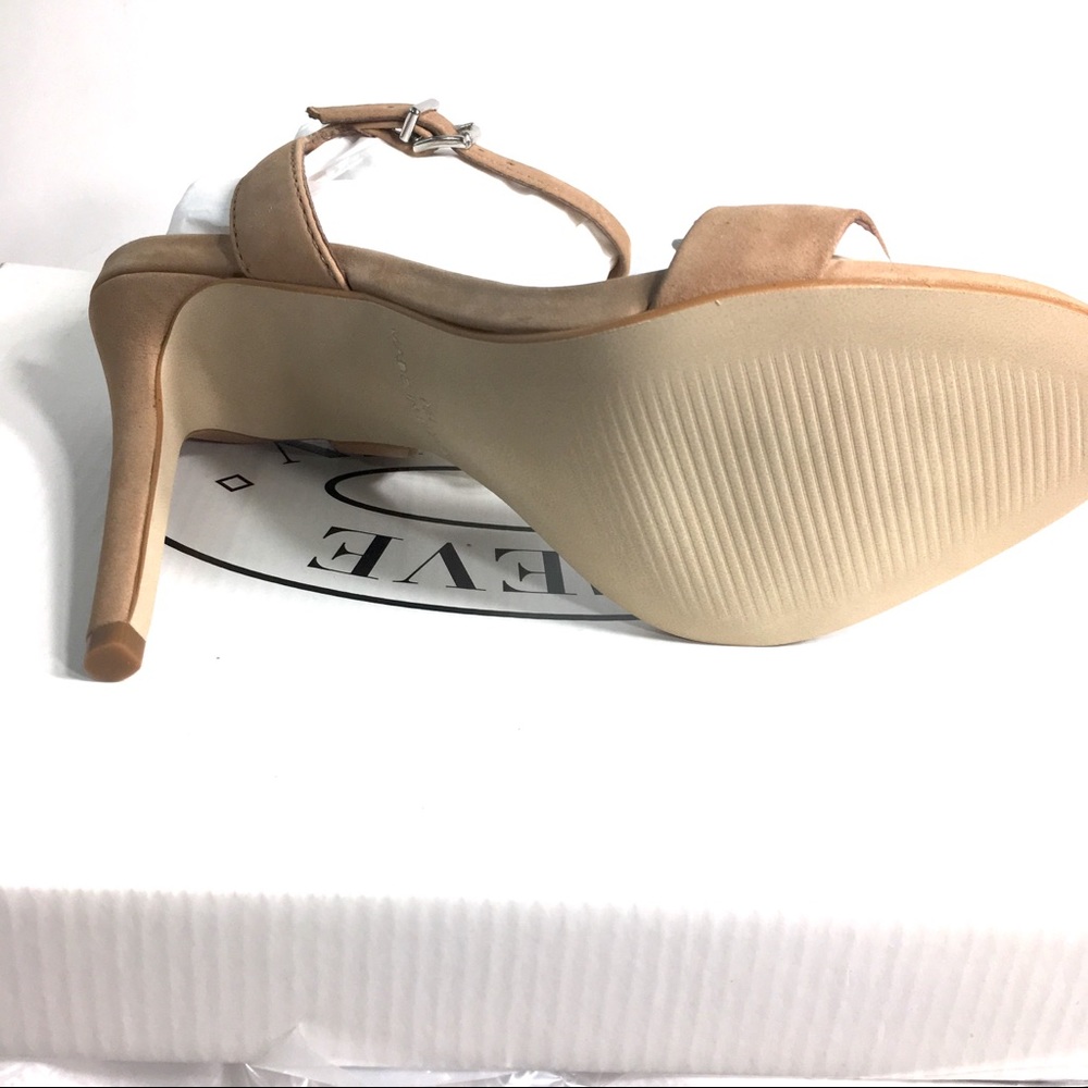 Steve Madden Tan Ankle Strap Women's Sandals - Picture 8 of 8